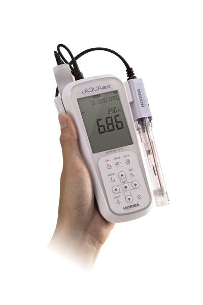 HORIBA D-71 pH-metr